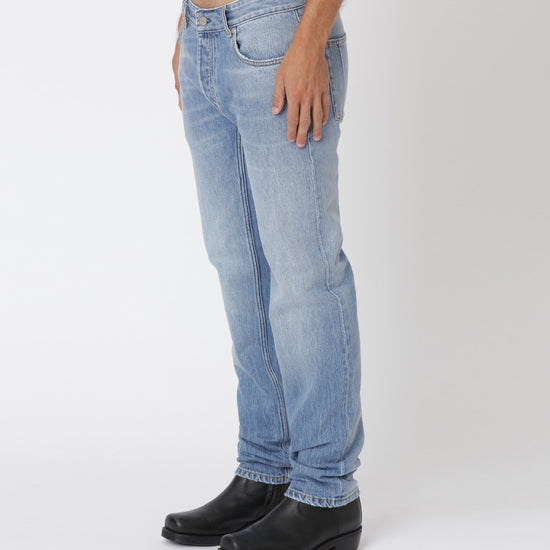 Won Hundred Ben R50 Tapered Jeans Light Blue – productbeeld 2