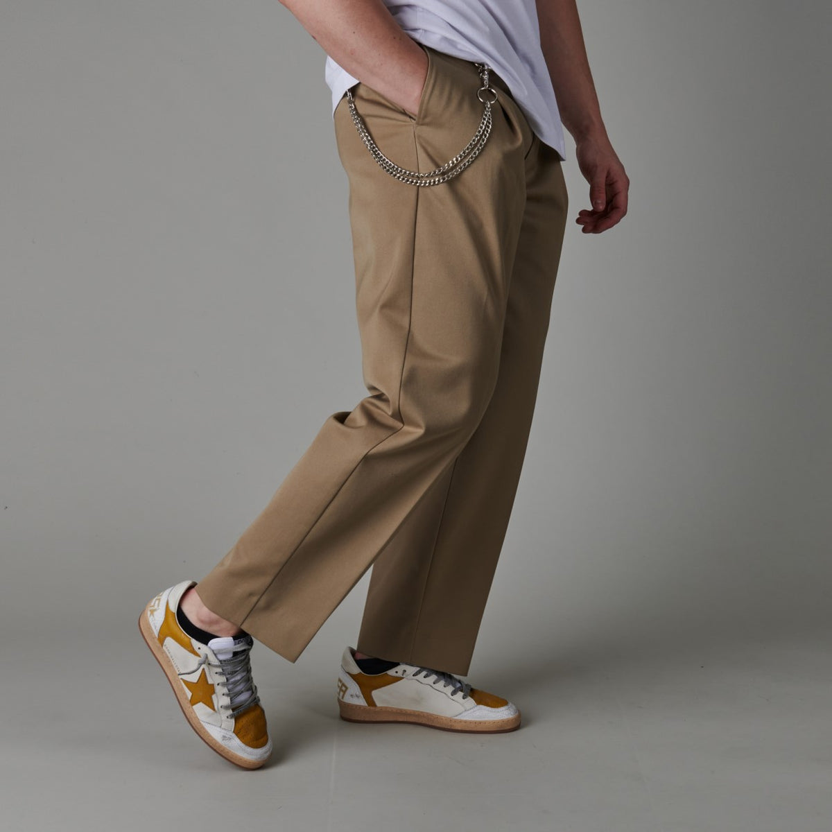 Won Hundred Lance Pleated Worker Pants Camel – productbeeld 2