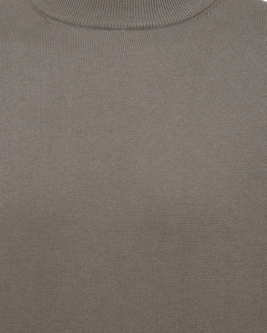 Genti Cotton Like Cashmere Rondehalstrui Medium Brown – detail van de ronde hals | Checkpoint Mol