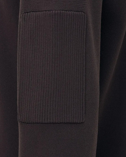 Genti Technical Polo met Rits Burgundy – detail van de ribboord | Checkpoint Mol