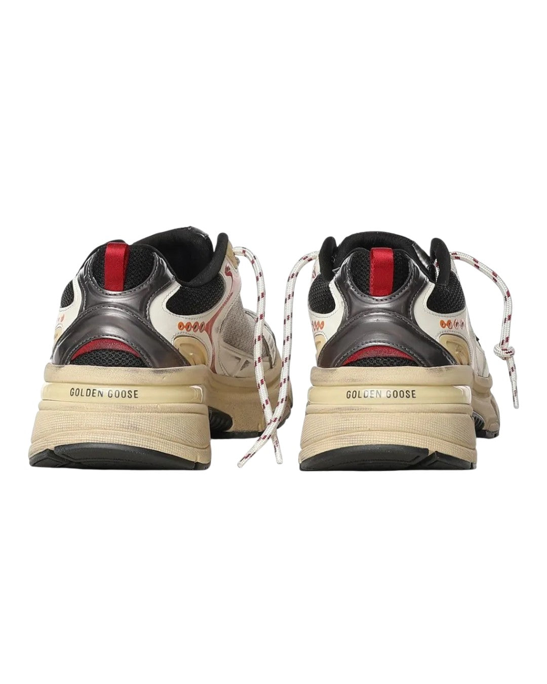 Detail van Golden Goose Lightstar herensneaker met mesh, TPU en gele en rode accenten