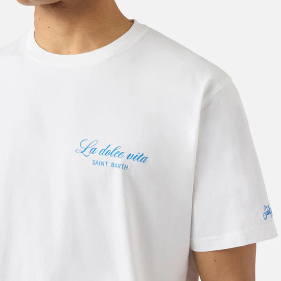 de voorkant van MC2 Saint Barth Portland La Dolce Vita heren T-shirt met rode backprint en ferrari-illustratie bij Checkpoint Mol