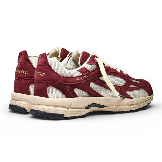 achteraanzicht van packshot van de Mercer The Re-Run Desert 2.0 Bordeaux sneaker, productcode ME262007-301