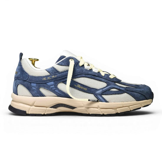 zijaanzicht packshot van Mercer The Re-Run Desert 2.0 Blue/Blue unisex sneaker bij Checkpoint Mol, productcode ME262007-655
