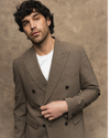 MOS MOSH Gallery Lui Dynamic Luxe DB Blazer Falcon Beige gedragen met wit T-shirt bij Checkpoint Mol
