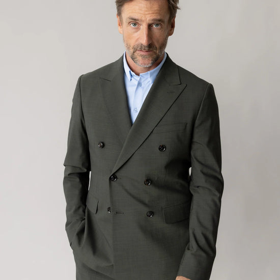 Mos Mosh Gallery Dynamic Luxe outfit in Dark Green met double-breasted blazer zonder stijf kostuumgevoel