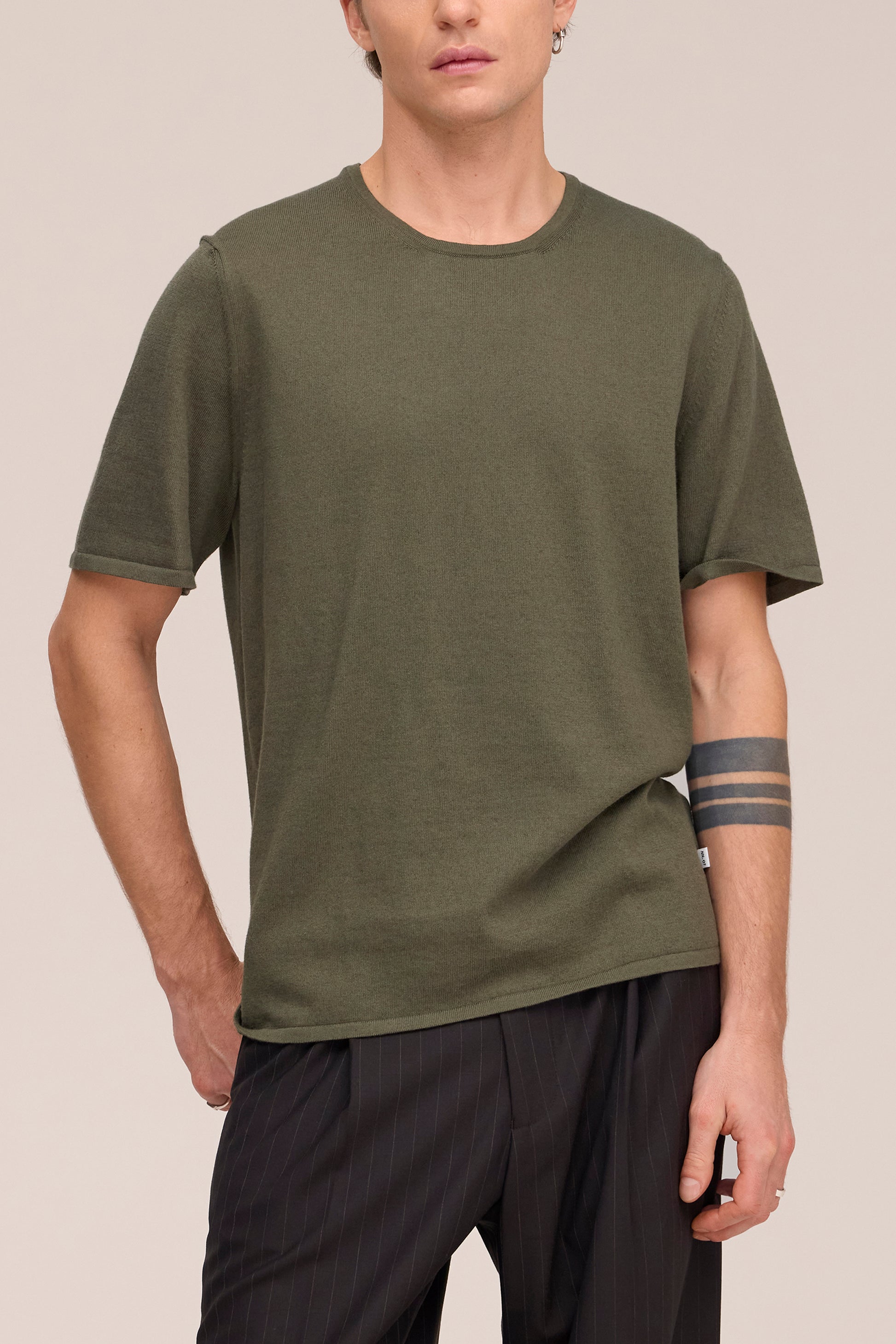NN.07 Bari 60055 Cotton Cashmere T-shirt in Capers bij Checkpoint Mol