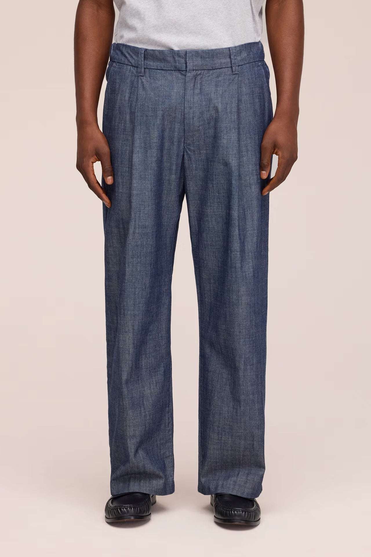 NN.07 Kay 10056 Chambray Trouser in Medium Rinse bij Checkpoint Mol