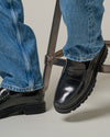 detail van Geprofileerde rubberzool van de zwarte Austin loafer playboy shoes bij checkpoint