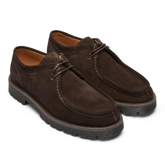 Playboy Shoes Malo bruine suède moc-toe in zijaanzicht