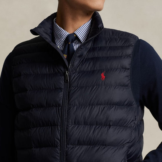 Polo Ralph Lauren Colden Opvouwbare Donsbodywarmer Navy – detail van de ritssluiting | Checkpoint Mol