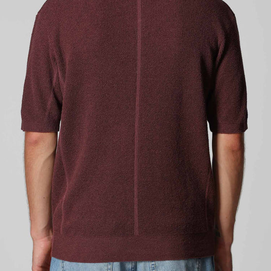 Detail van Roberto Collina piqué knit polo met subtiele ruglijn