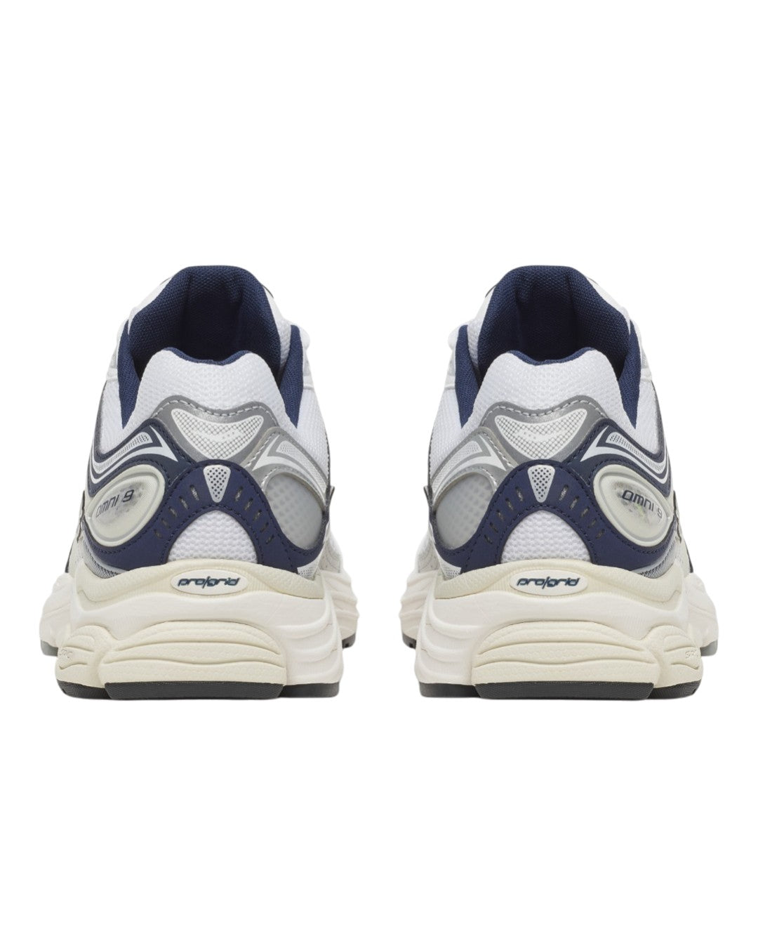 Achterkant van Saucony ProGrid Omni 9 White Navy met navy details