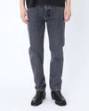 Detail van Won Hundred Ben Pleasant Grey 5-pocket denim met tapered leg