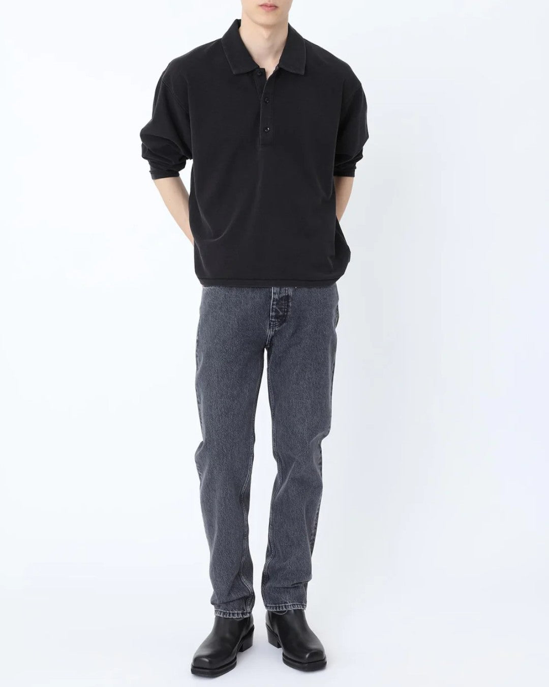 Won Hundred Ben Tapered Denim Pleasant Grey gecombineerd in een moderne herenoutfit