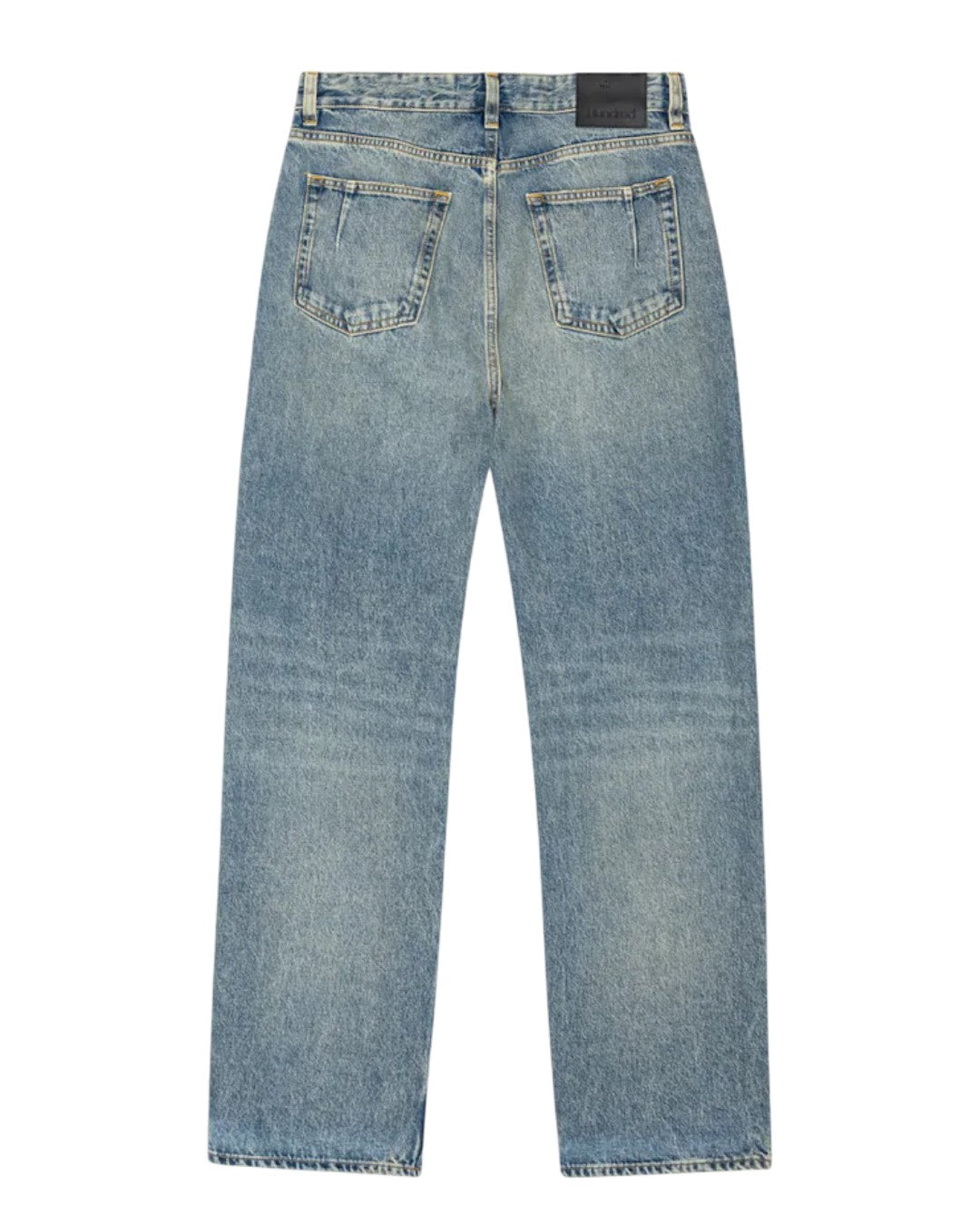 Won Hundred Tony Cel Blue denim gecombineerd in een moderne herenoutfit bij Checkpoint Mol