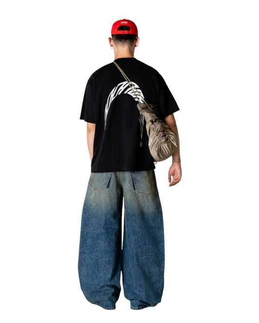 Woodbird WBBaine Washed Tee Washed Black gedragen als casual outfit