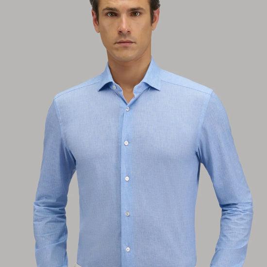 Stofdetail van Xacus Active Shirt met lichtblauwe linnenlook
