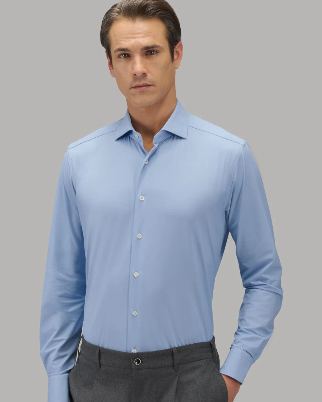 Small cutaway-kraag van Xacus Active Shirt in Sky Blue