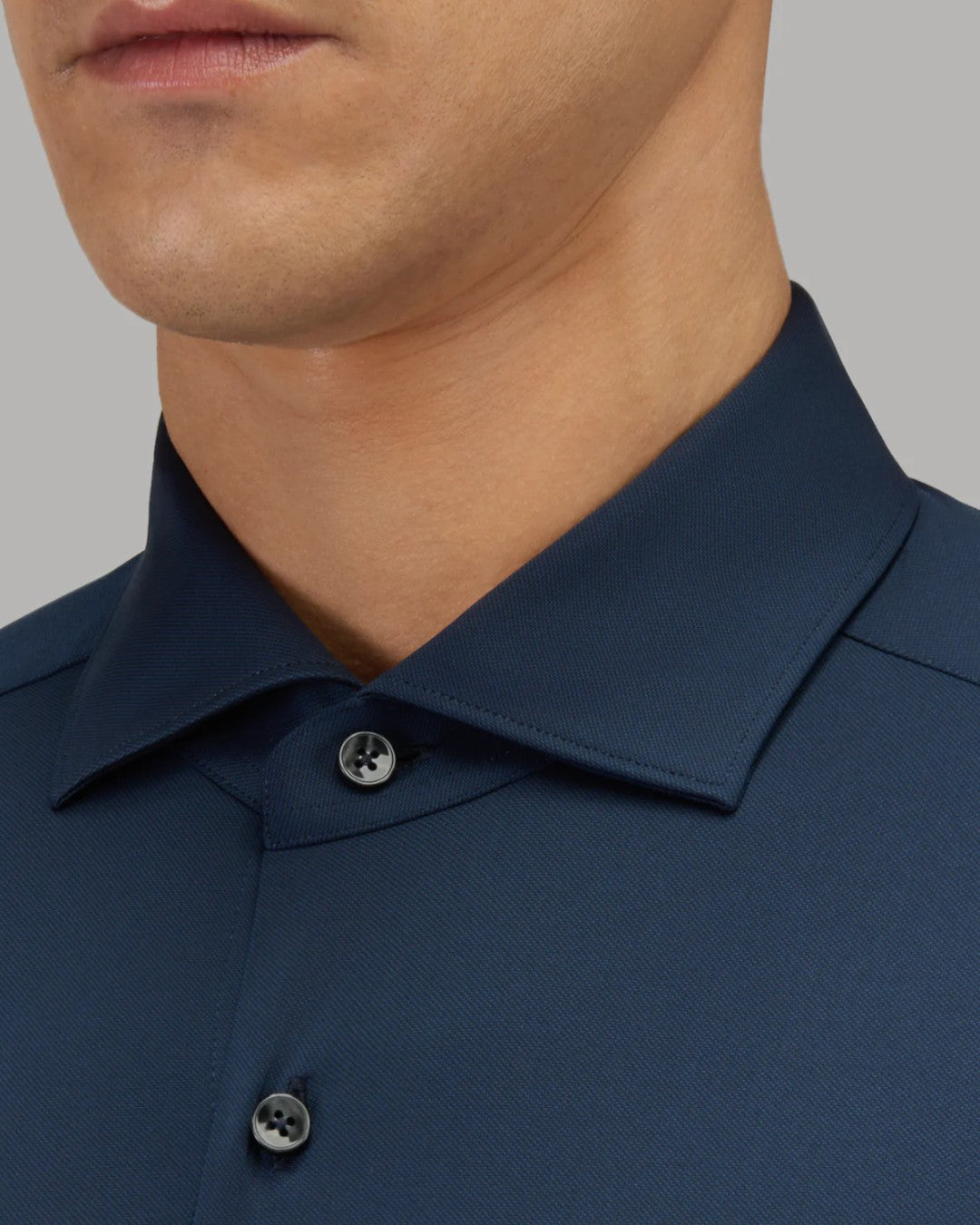 Kraag van Xacus Slim Fit Active Shirt in Dark Navy
