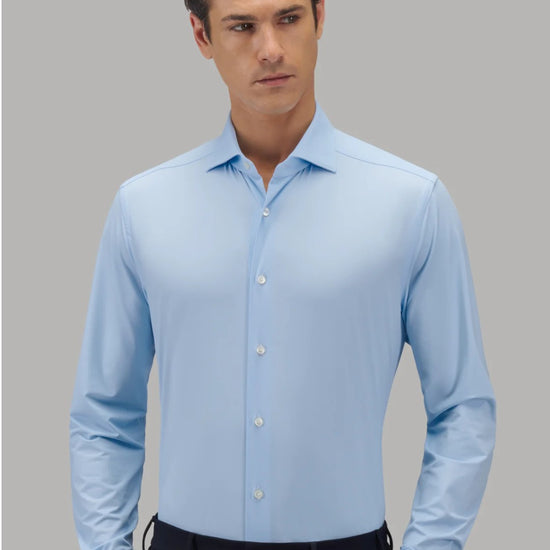 Small cutaway-kraag van Xacus Slim Fit Active Shirt Light Blue
